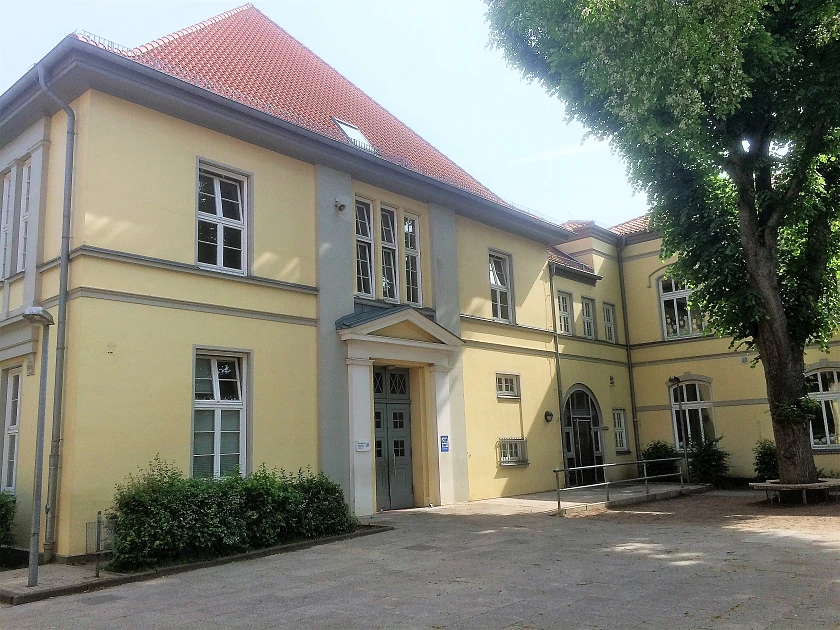 Eingang Osterholzer Heerstra&szlig;e (2)